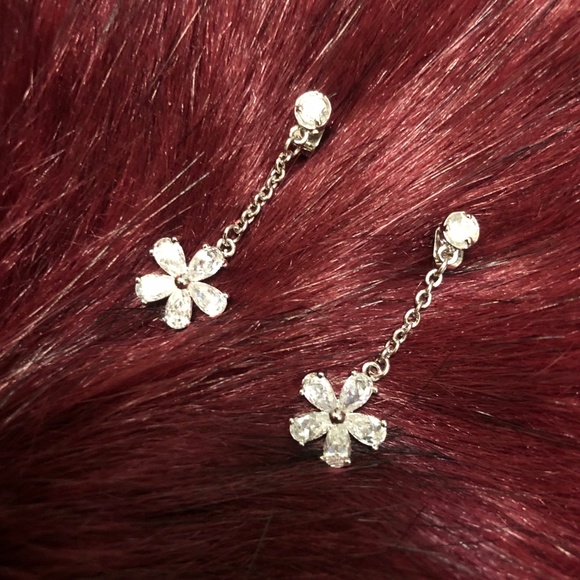 Cinderella Clear Crystal Flower Dangle Stud Earrings - Picture 1 of 6